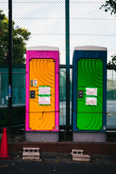 Best Porta potty rental near me  in Brooklyn Park, MN
