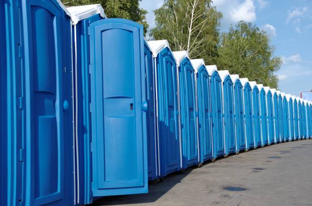 Best Porta potty delivery and setup  in Brooklyn Park, MN